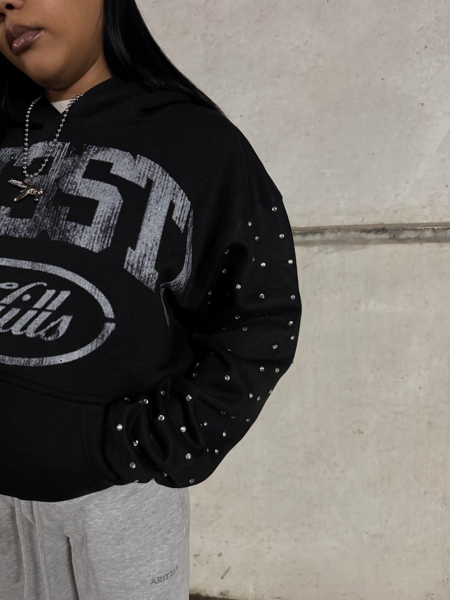 BLACK VVS HILLS HOODIE